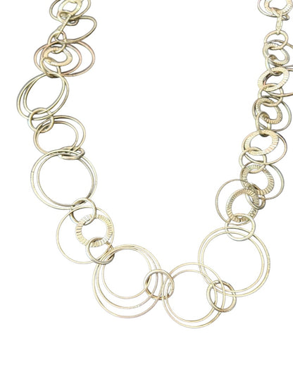 Silvertone Interlocking Circles Statement 34 Inch Necklace Overhead No Clasp Lightweight