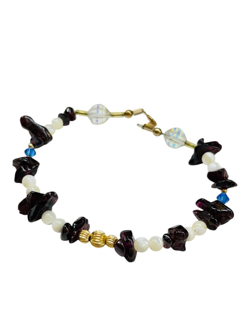 Chip Stone Beaded Crystal 7 Inch Bracelet Spring Clasp