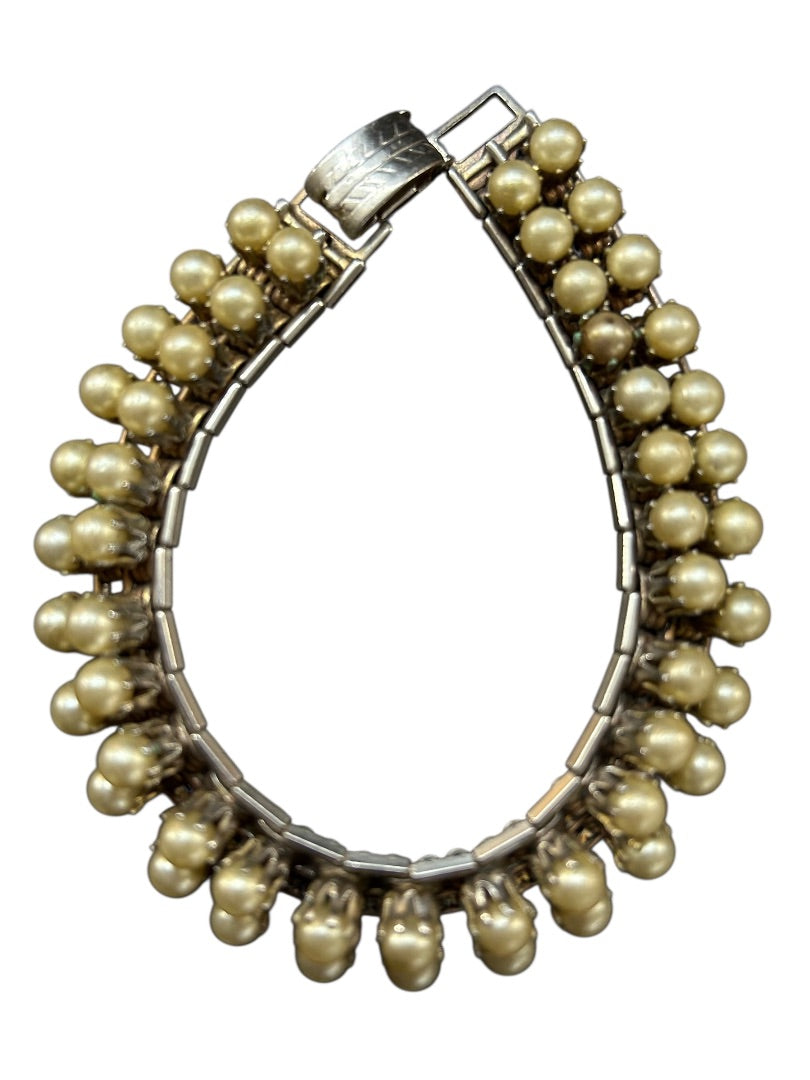 Vintage Faux Pearl Silvertone Bracelet Foldover Clasp 7 Inch