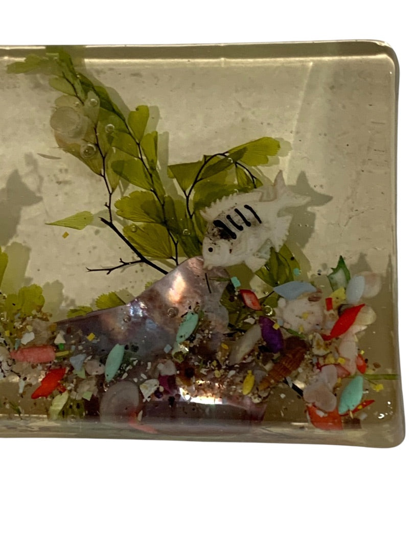 Vintage Lucite Fish Aquarium Paperweight Hanging Ornament 4.1 x 2.5"
