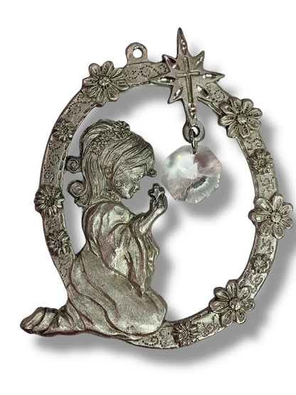 Spoontiques Pewter Ornament Suncatcher Prism Girl Praying #2384 3 Inch