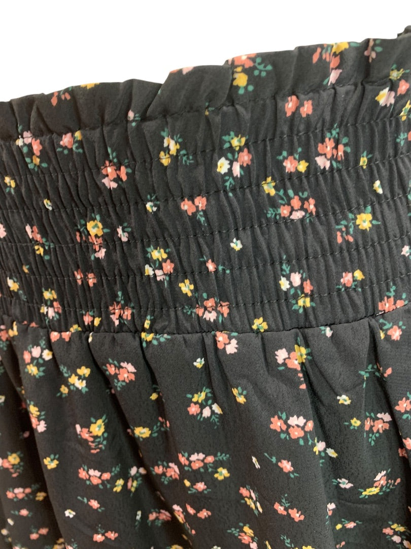 Medium Socialite Mini Skirt Black Floral Tiered Pull On