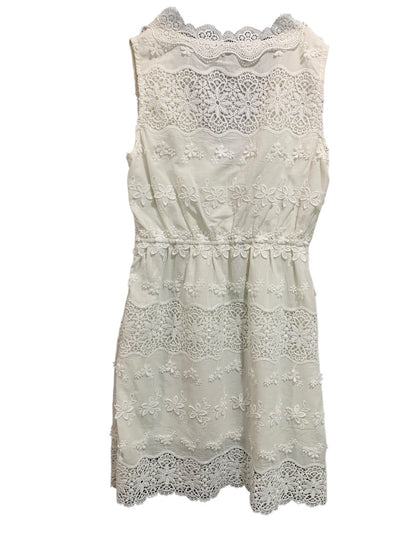 XS Aqua Brand White Sheath Dress Lace Applique V-Neck Sleeveless