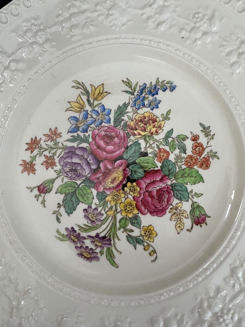1940s Wellesley Wedgwood Ullswater China 10.75" Dinner Plate