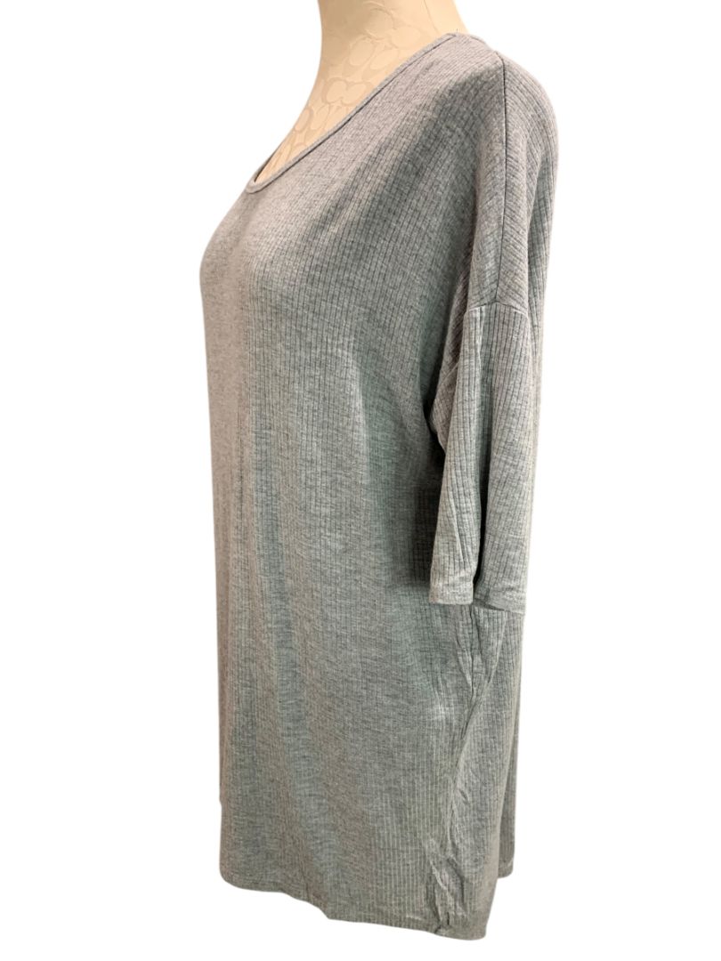 Size XS LulaRoe Gray Tunic Tshirt Ribbed Hi Lo Hem
