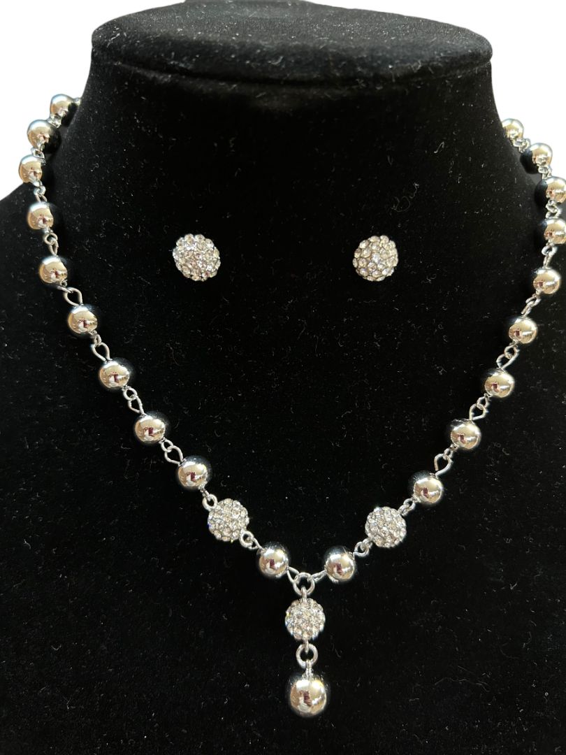 Silvertone Jewelry Set Pierced Earring Necklace Charter Club Sparkles