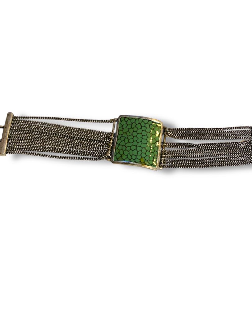 Silvertone Green Bracelet Foldover Clasp Reptile Design 7.5"