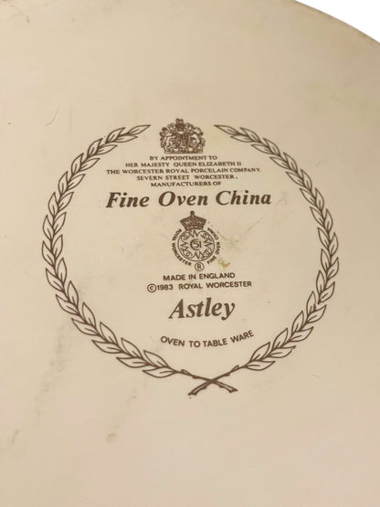 Royal Worcester Astley Fine Oven China Lidded Casserole 1983 2 Quart