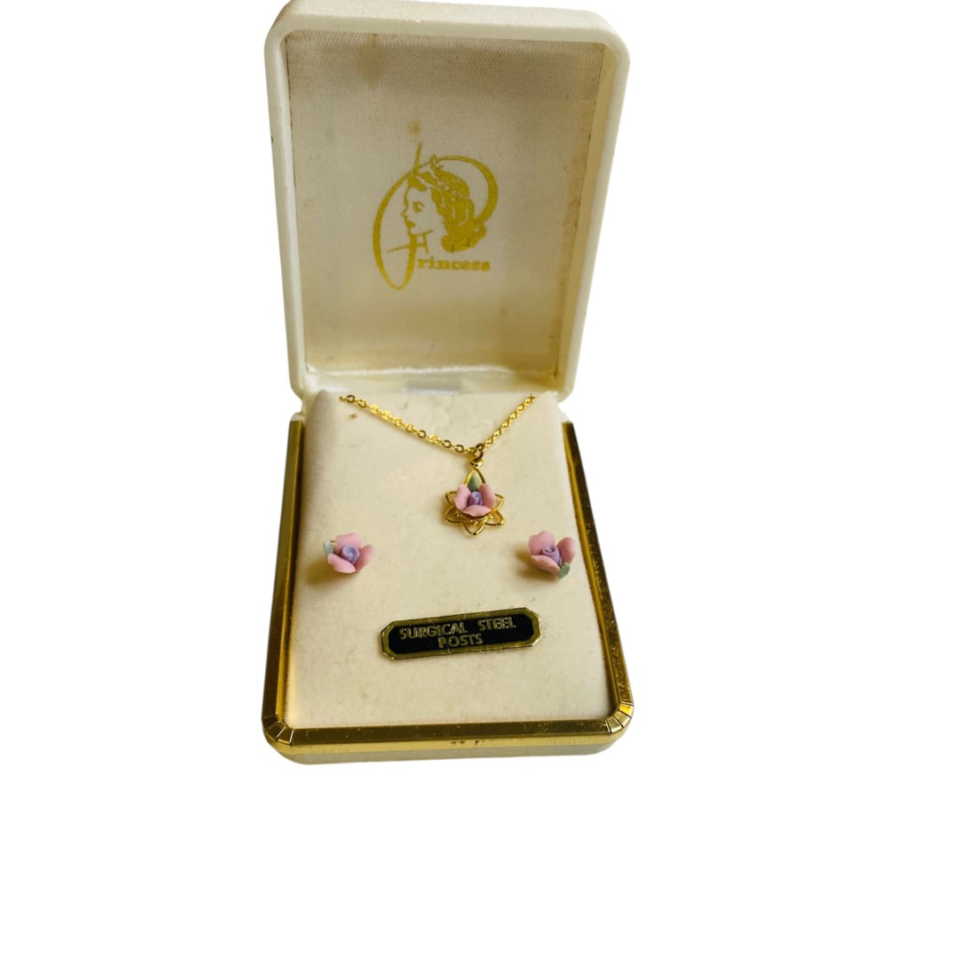 New Delicate Porcelain Pink Flower Jewelry Set Necklace Pierced Earrings Goldtone