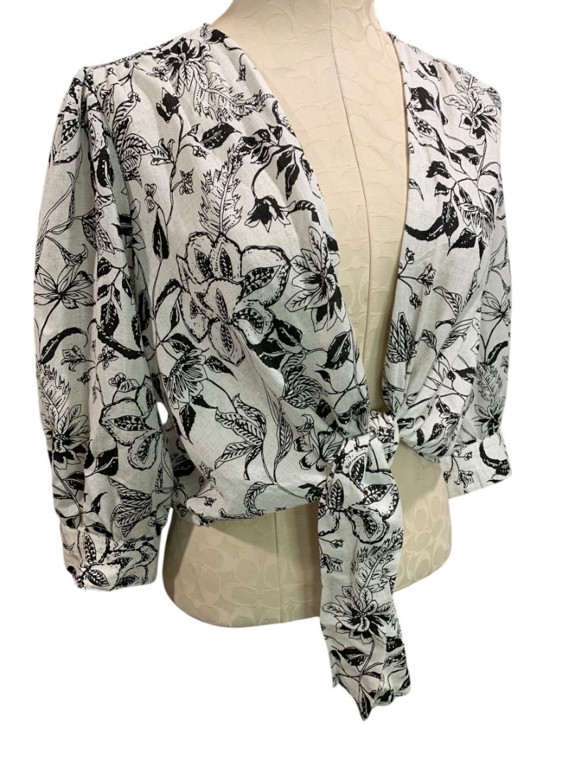 Medium Japra Womens Linen Blend Tie Up Front Shirt