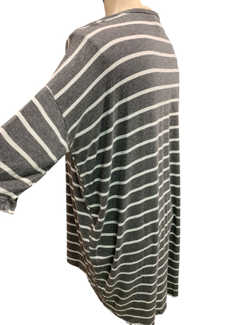 Size Small LulaRoe Womens Gray White Irma Tunic Hi Lo Tshirt