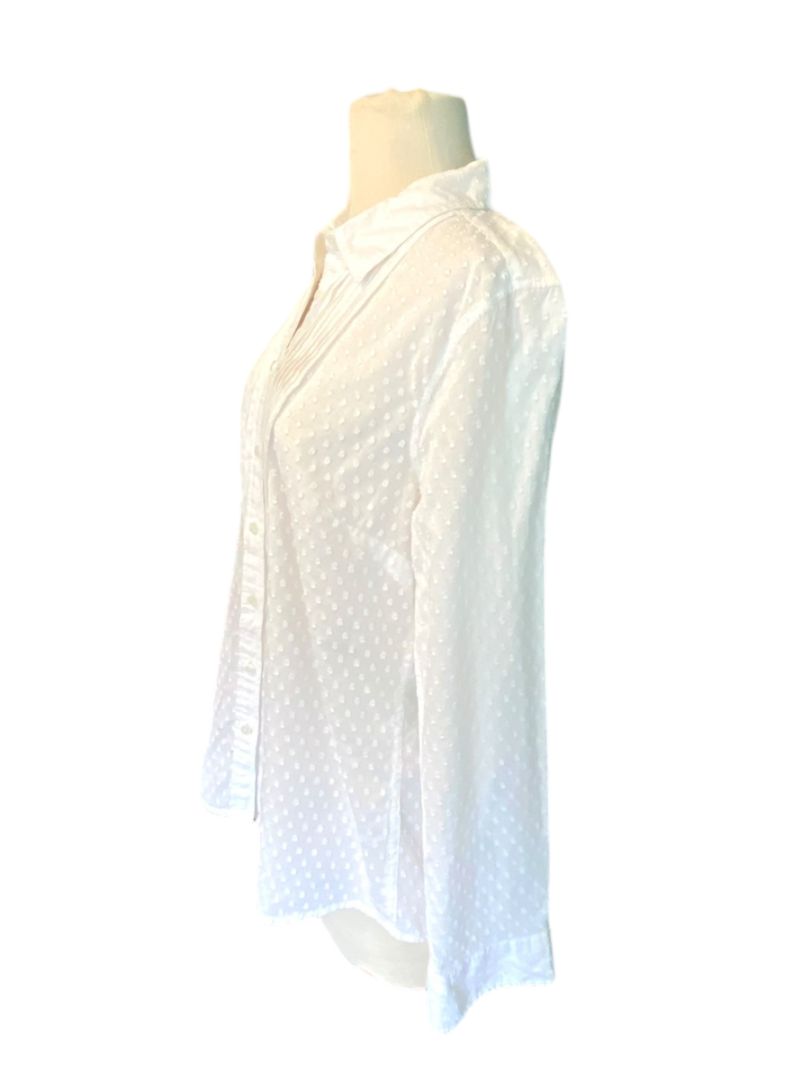 Size 10 TALBOTS Oprah Collection White Swiss Dot Pintucked Button Front Shirt