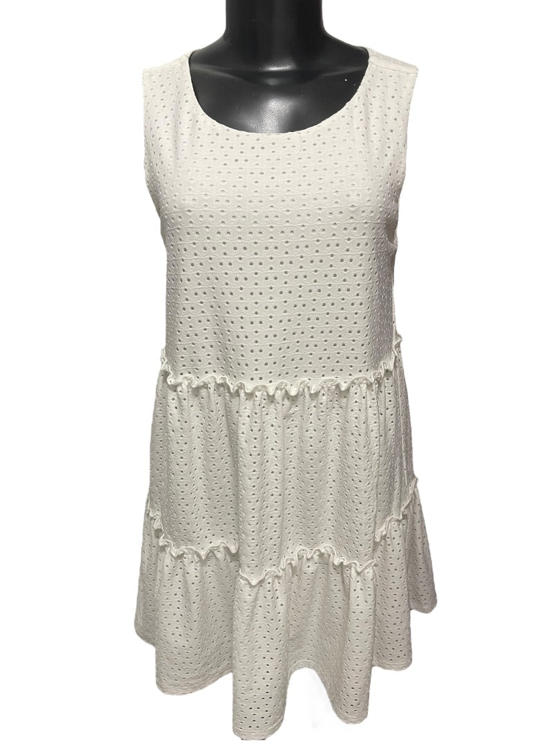 Small Speechless Womens Sleeveless Pullover Shift Dress White Eyelet Lined