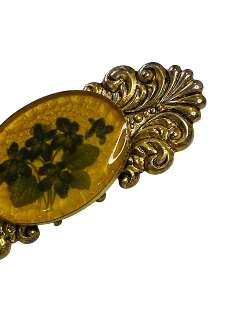 Vintage Goldtone Brooch Pin Dried Flowers in Resin 2"