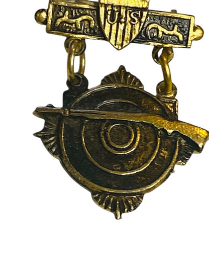Vintage US Military Goldtone Marksmanship Badge Medal Pin 1.1" Hong Kong