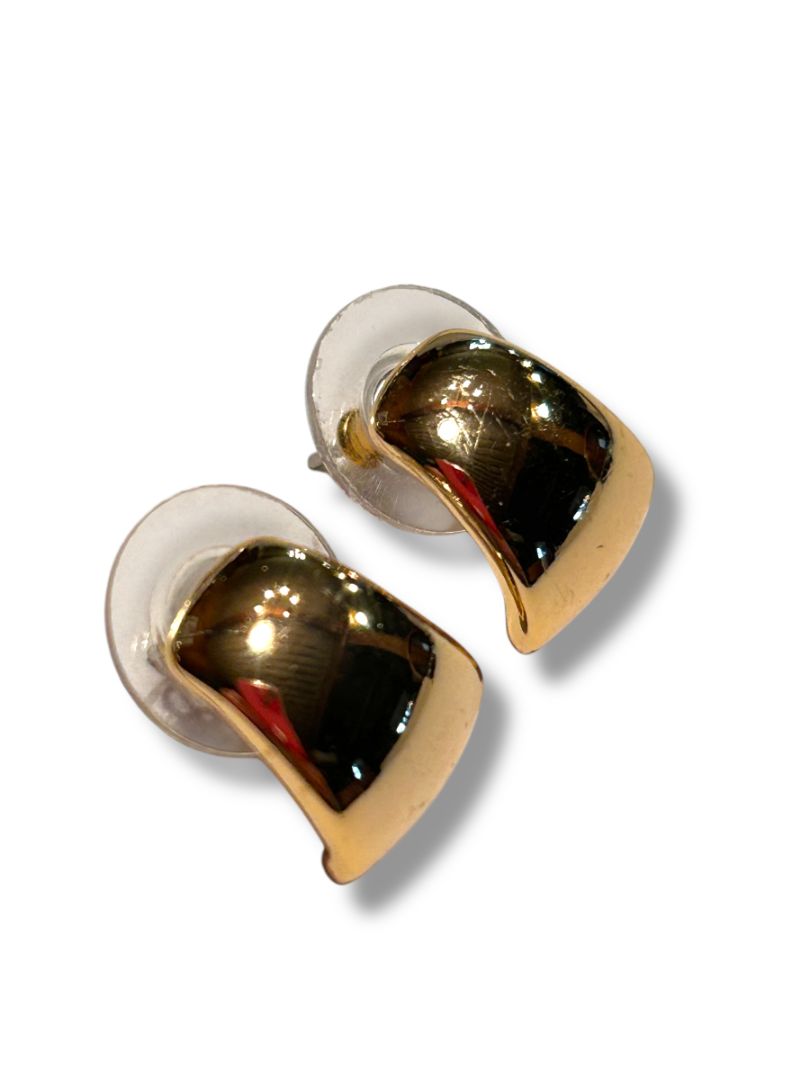 Goldtone Post Pierced Earrings Half Circle .5"