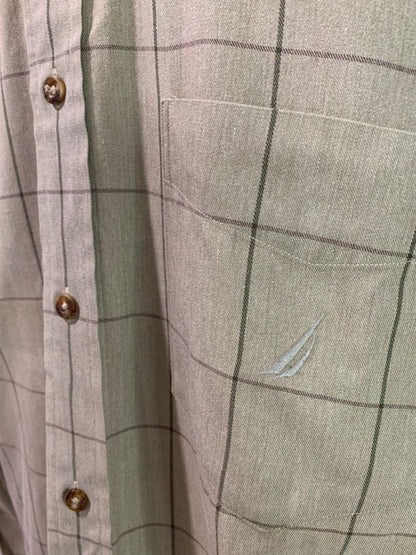 Size XL Nautica Mens Button Down Brown Dress Shirt Heavy Cotton