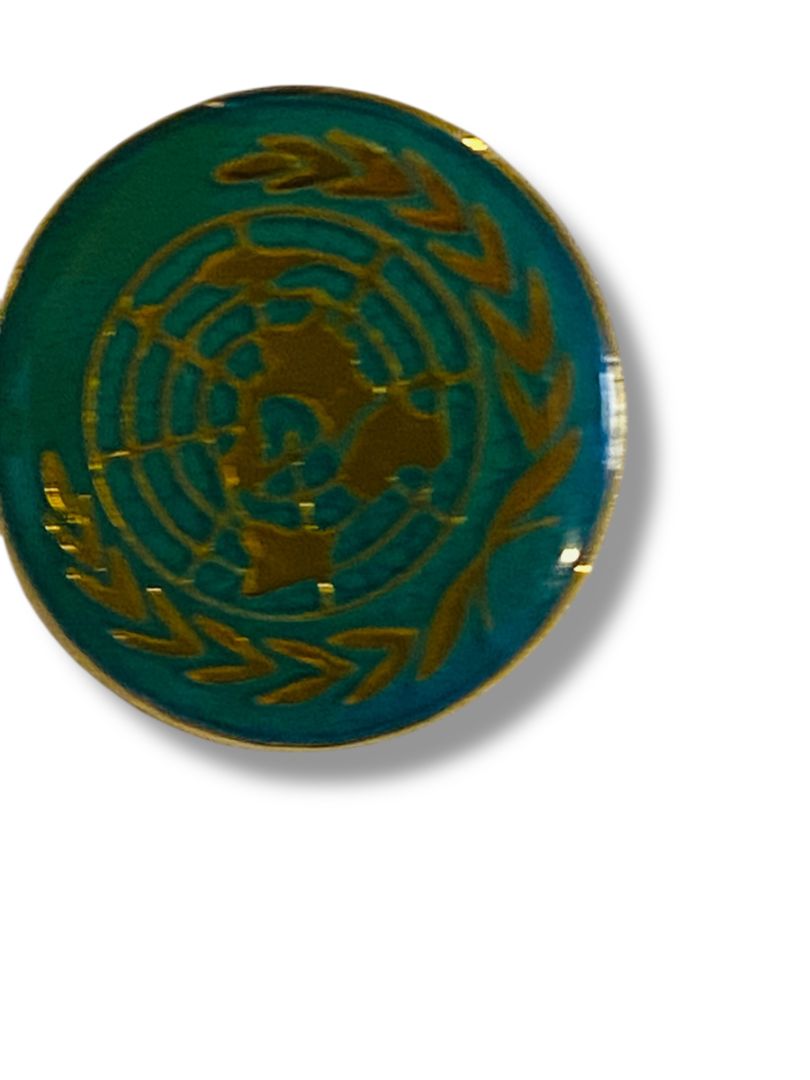 Vintage United Nations Lapel Pin Resin Green Goldtone .7" Diameter