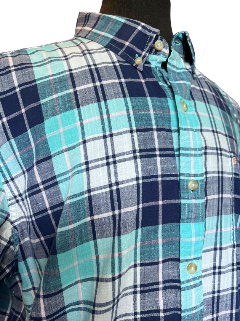 Size XXL Izod Saltwater Short Sleeve Plaid Shirt Button Down