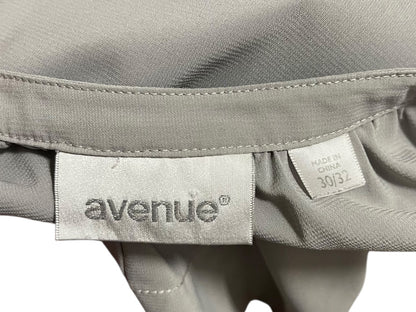 30/32 Avenue Gray Pullover Blouse