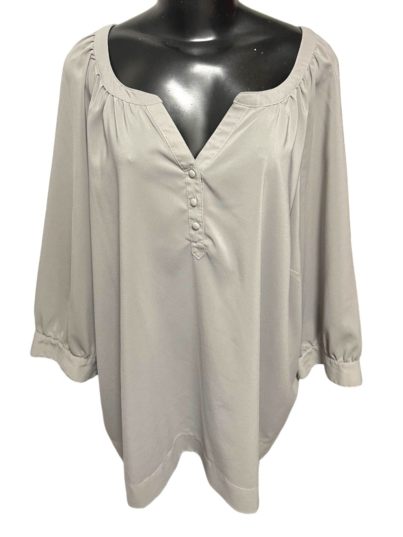 30/32 Avenue Gray Pullover Blouse