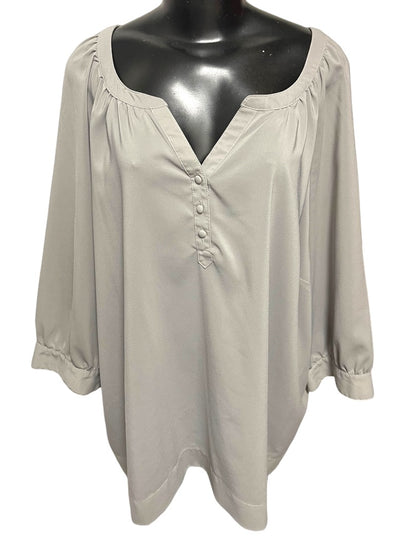 30/32 Avenue Gray Pullover Blouse