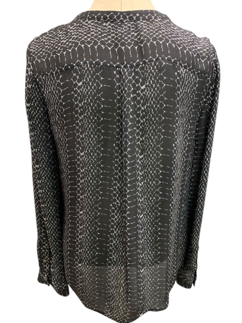 Medium Joie Womens Silk Reptile Print Black Button Up Blouse Shirt