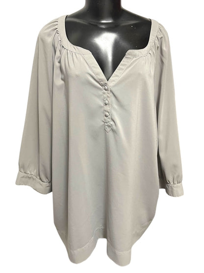 30/32 Avenue Gray Pullover Blouse
