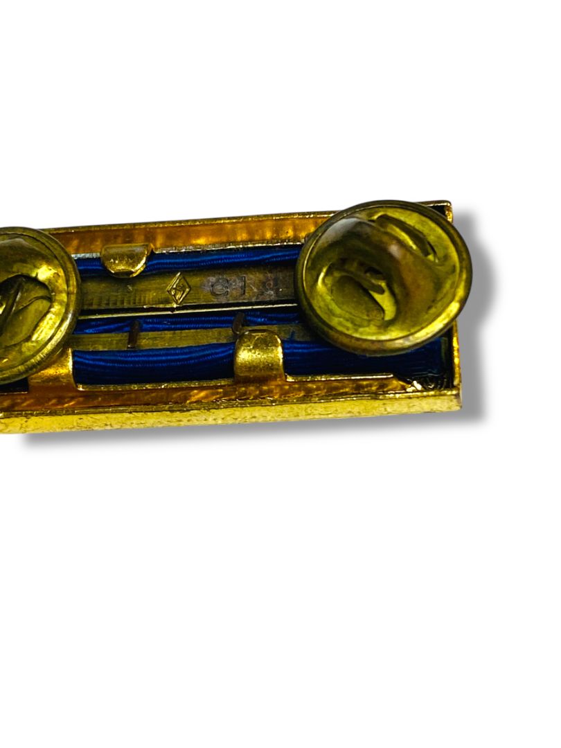 Vintage US Military Presidential Unit Citation Ribbon Bar Pin 2 Awards 1.5" Gold Frame