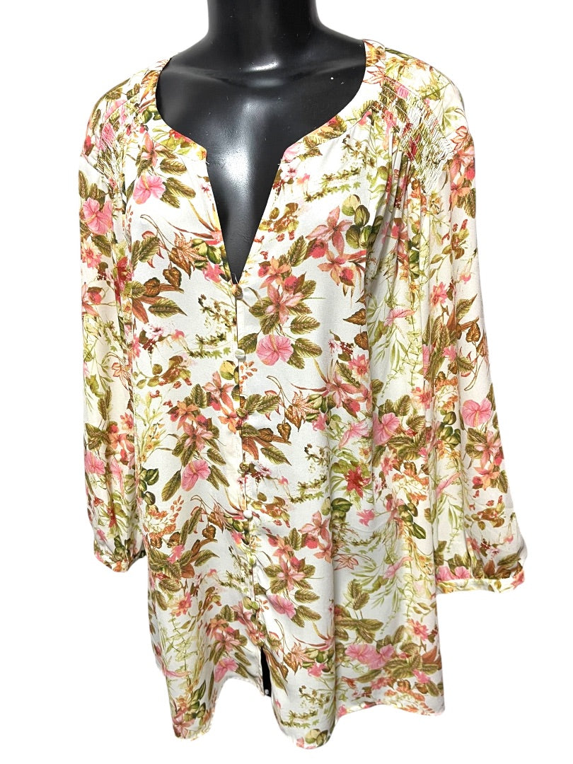 Size 3X Rose + Olive Floral 3/4 Sleeve Button Down Blouse Womens