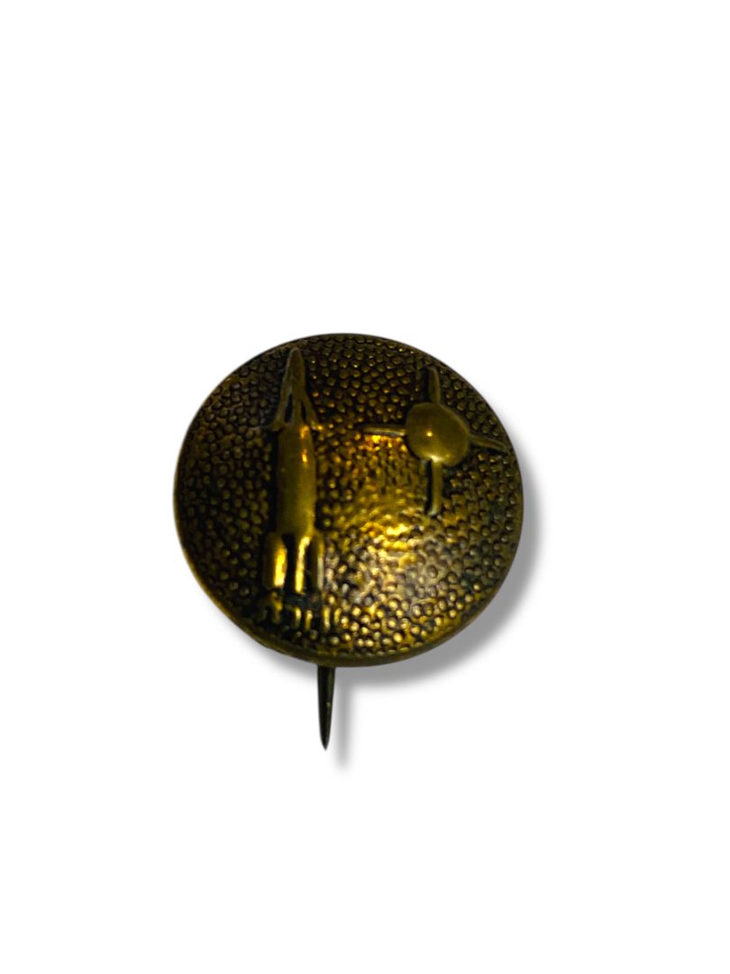 Vintage Rocket Spaceship Spacecraft Missile Launching Sputnik Brass Tone .5" Pin
