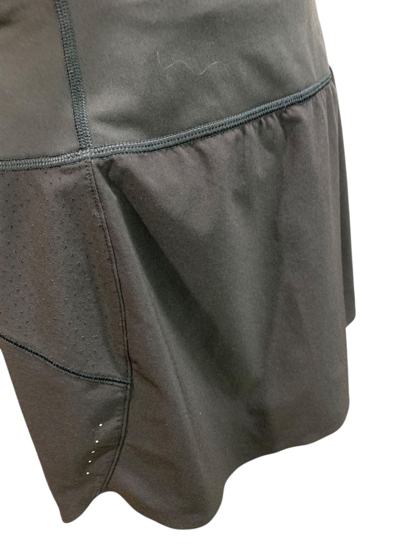 Size Small Athleta Black Run with it Skort Jupe-Short. 14"