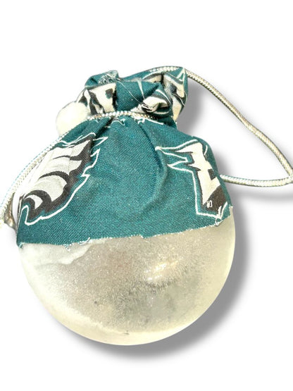 Philadelphia Eagles Frosted Glass Painted Ornament Snowman 2.6"