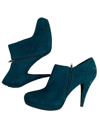 Size 8M Impo Womens Faux Suede Teal Lasercut 4.25" Heel Shoes
