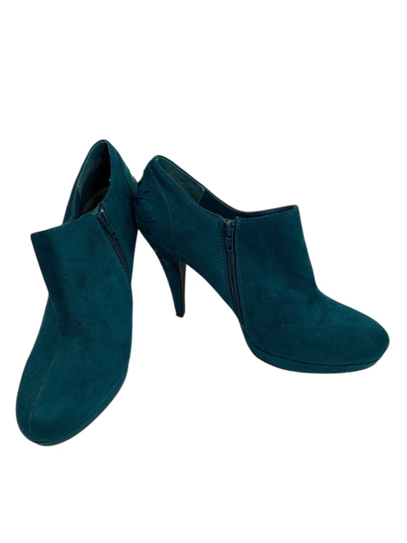 Size 8M Impo Womens Faux Suede Teal Lasercut 4.25" Heel Shoes