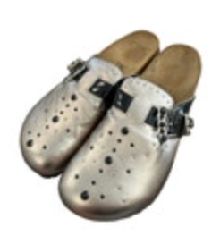 Birkenstock Betula Rocko, Pewter Studded Clog Sandals 41, US 10 M8 EUC Western