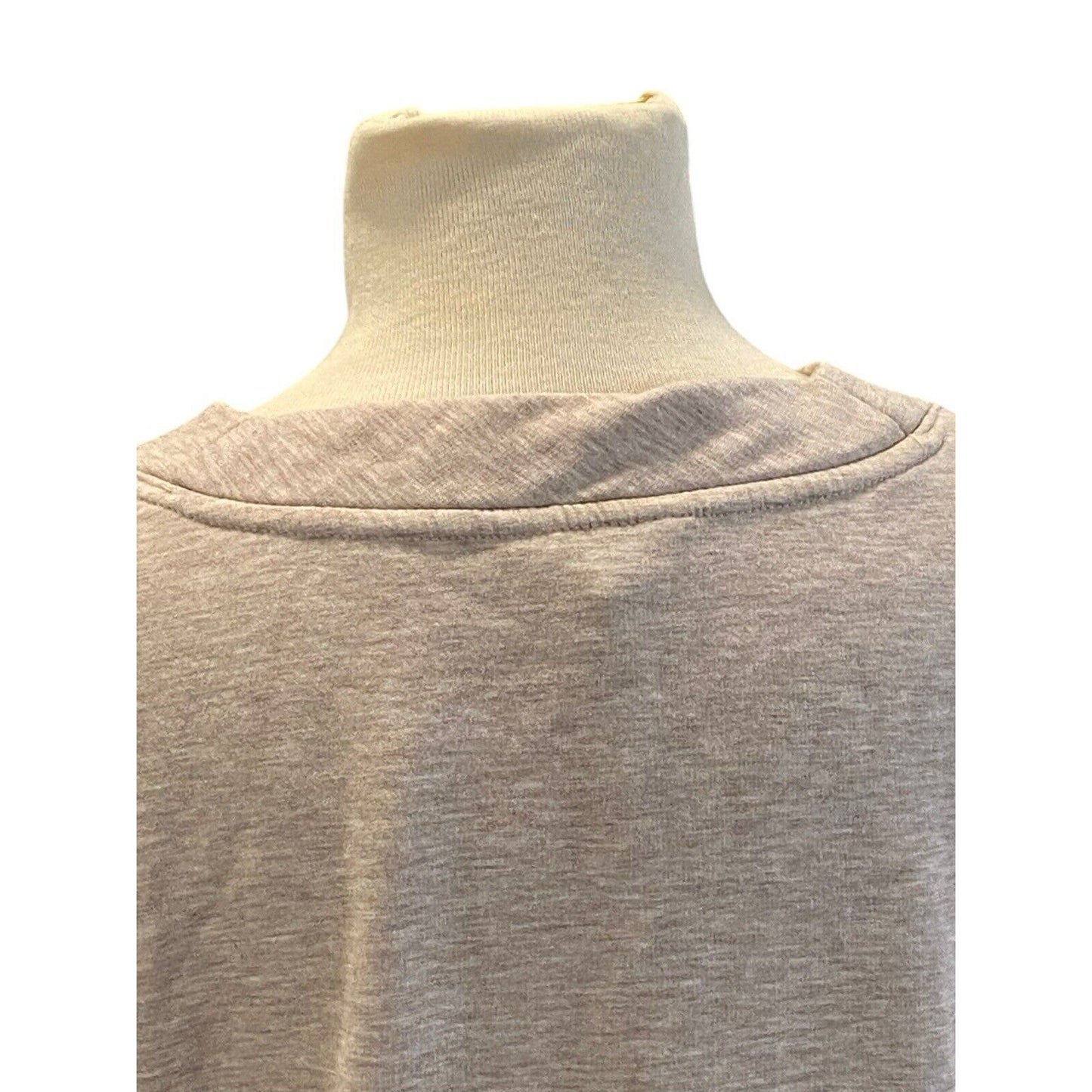 Size Small Orvis Women's Beige Crewneck Cozy Pullover Sweatshirt NWT Long Sleeve