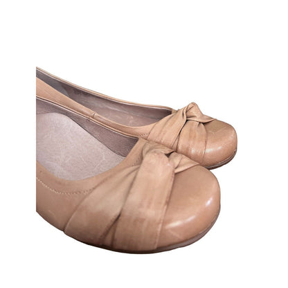 Size 7 N Abeo Terrie Women's Flat Shoes Leather Tan NWOB