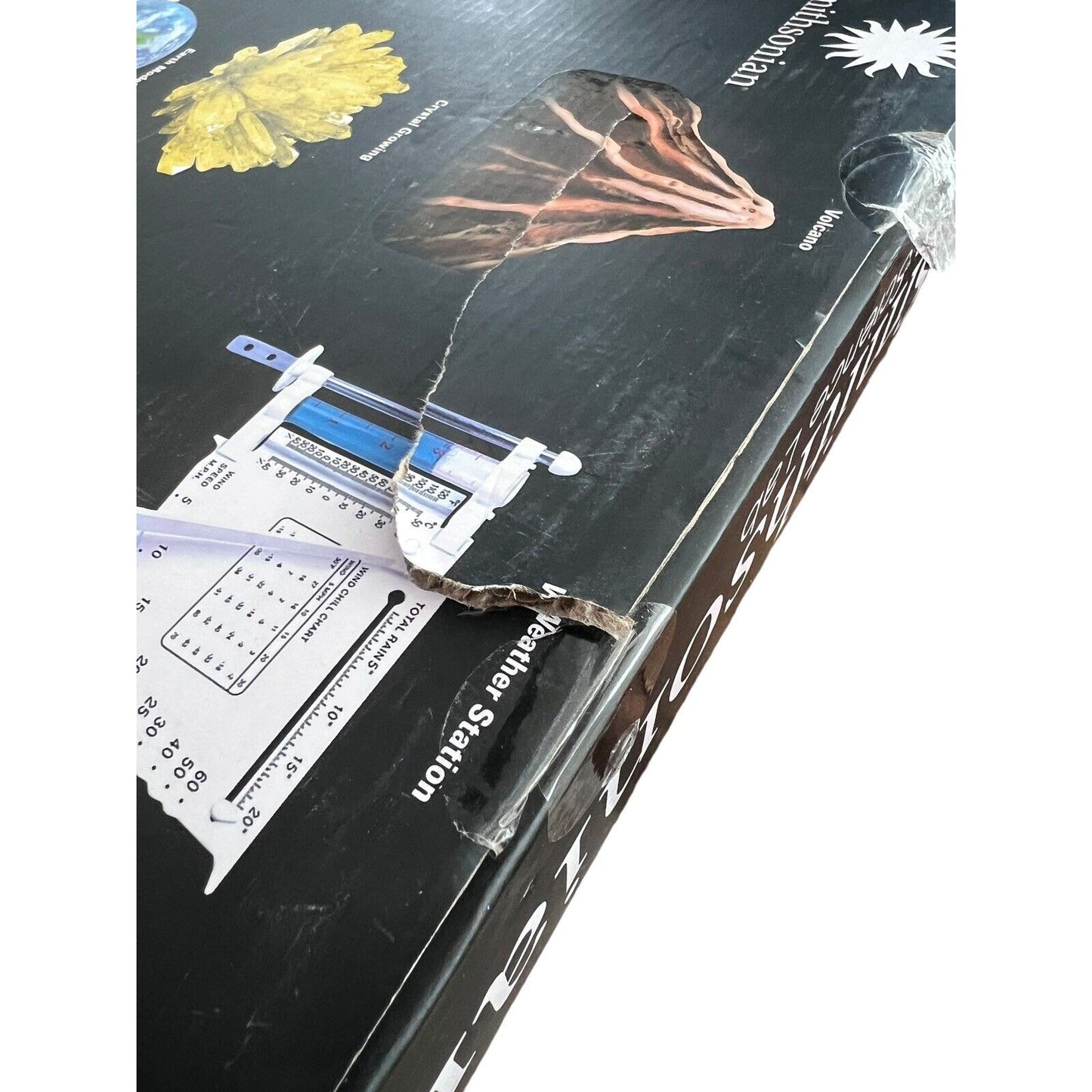 Smithsonian Mega Science Lab Kit STEM 6 Activities New Damaged Box