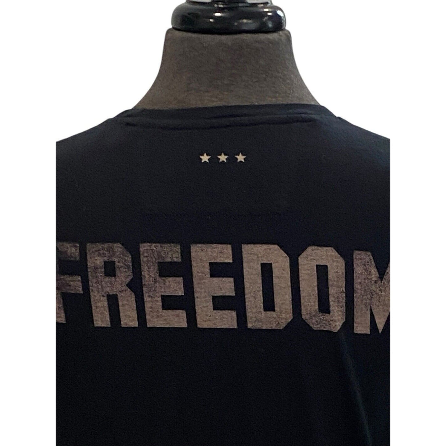 Medium John Varvatos Star USA Mens Freedom Peace Graphic Crewneck Tee Black