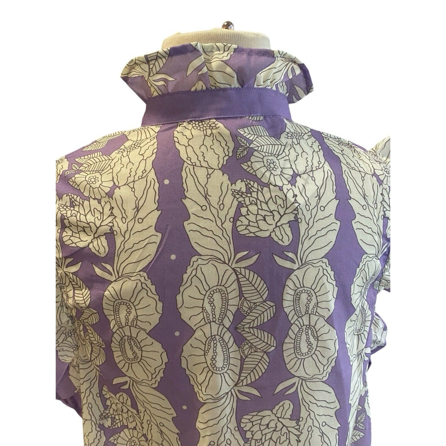 Small NWT Mazik Sleeveless Floral Ruffled Shirt Top Blouse Lavender