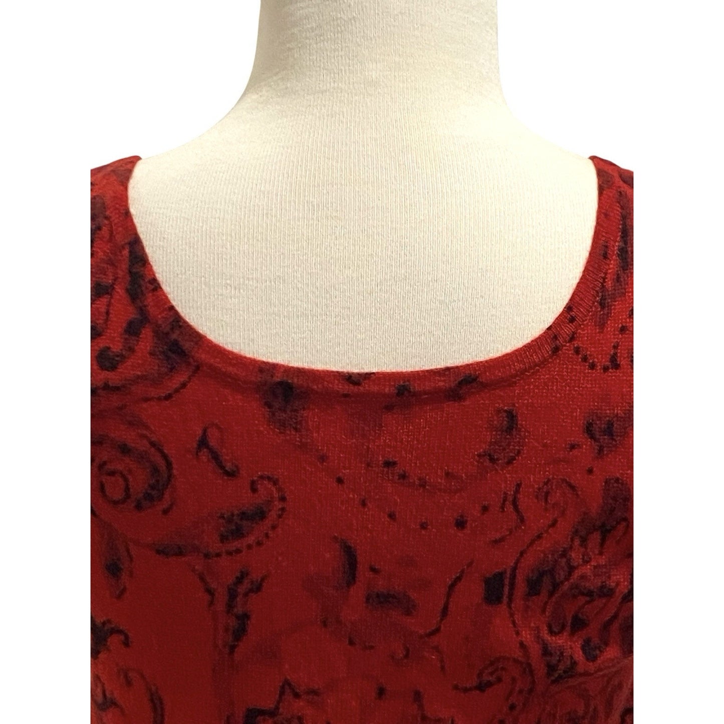 100% Cashmere Red Sleeveless Sweater Tank Top Black Floral Design