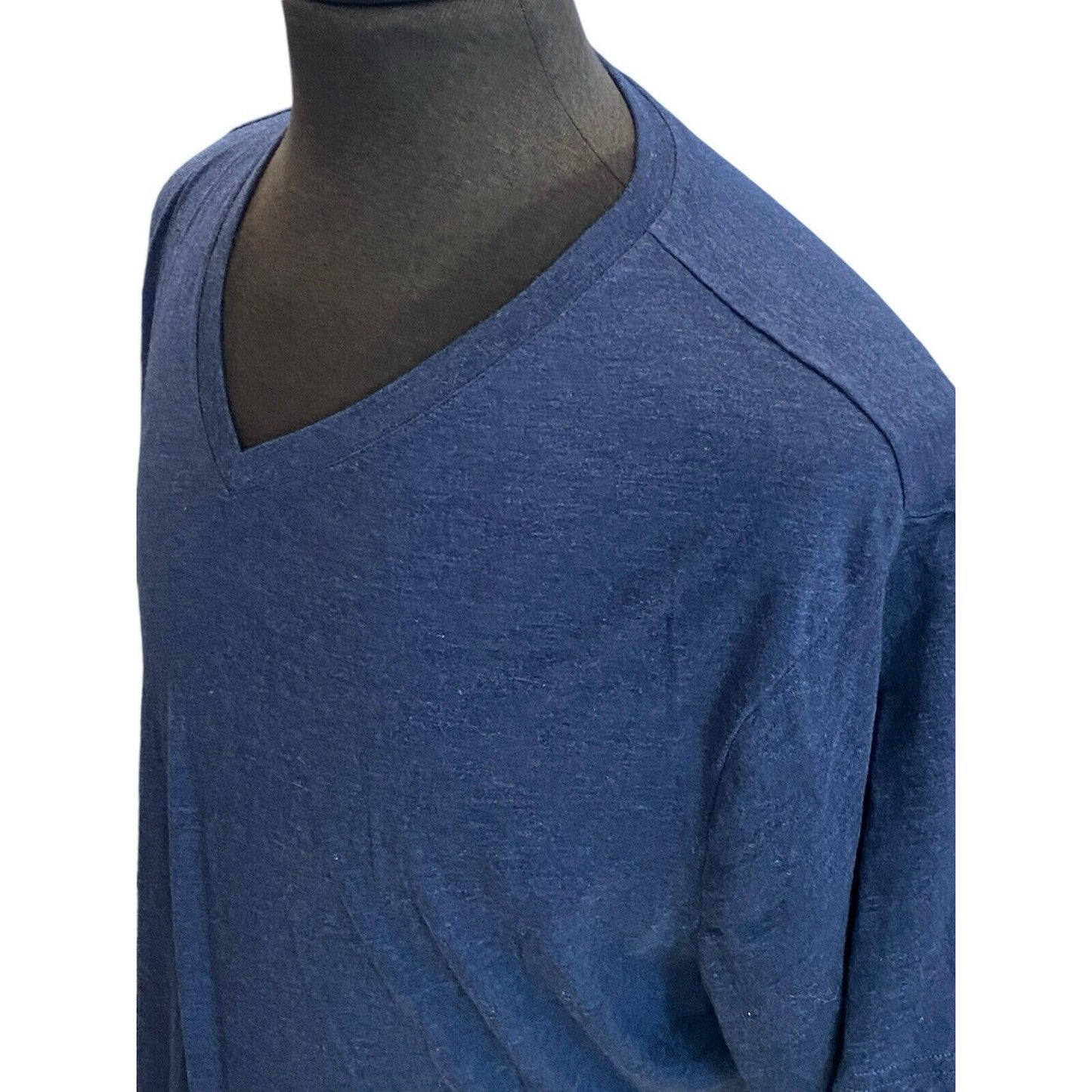 Size XL Men’s Banana Republic Dark Blue Solid Shirt V Neck T-Shirt