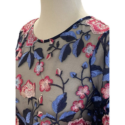 Size M Women’s Zara Floral Lace Flutter Sleeve Top Shirt Blouse