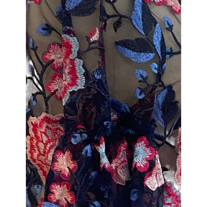 Size M Women’s Zara Floral Lace Flutter Sleeve Top Shirt Blouse