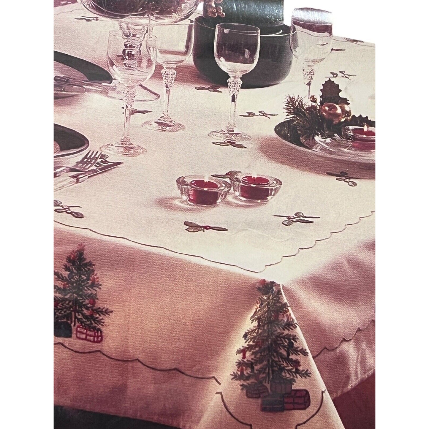 Herrschners® Country Christmas Tablecloth Topper Stamped Embroidery Kit Tree New