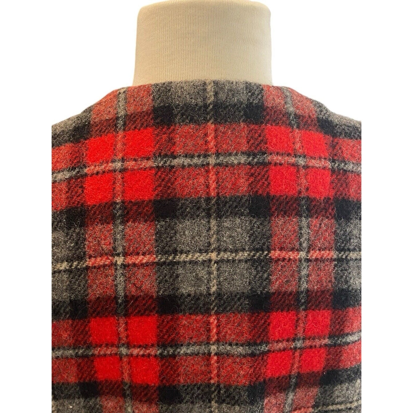 Petite Large Eddie Bauer Women Wool Plaid Red Black Grey Button Pocket Vest