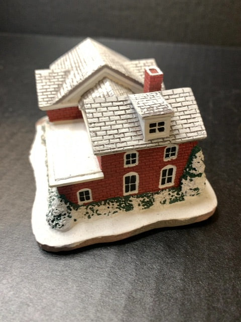 1990 Rhodes Studios Rockwells Main Street The Bank Holiday House Figurine
