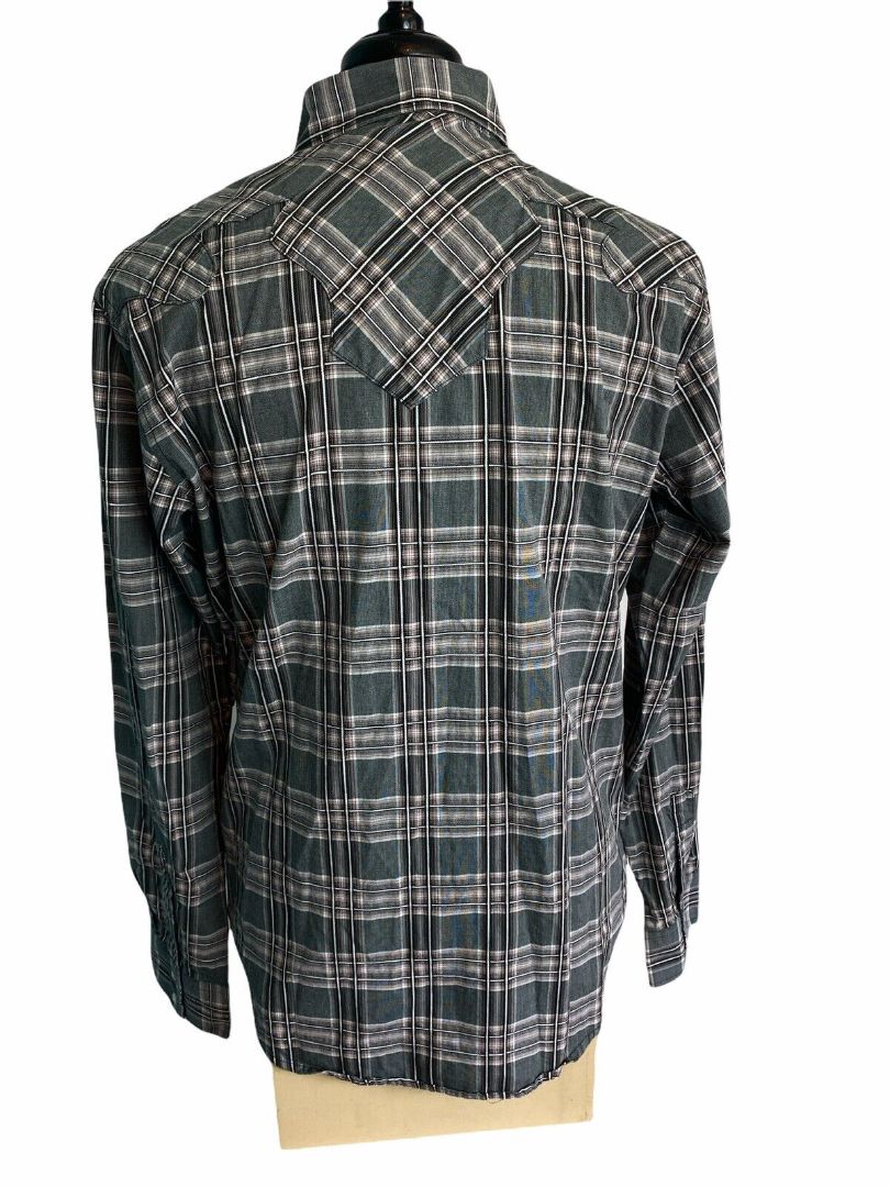 Large Wrangler Retro Men's Pearl Snap Plaid Shirt