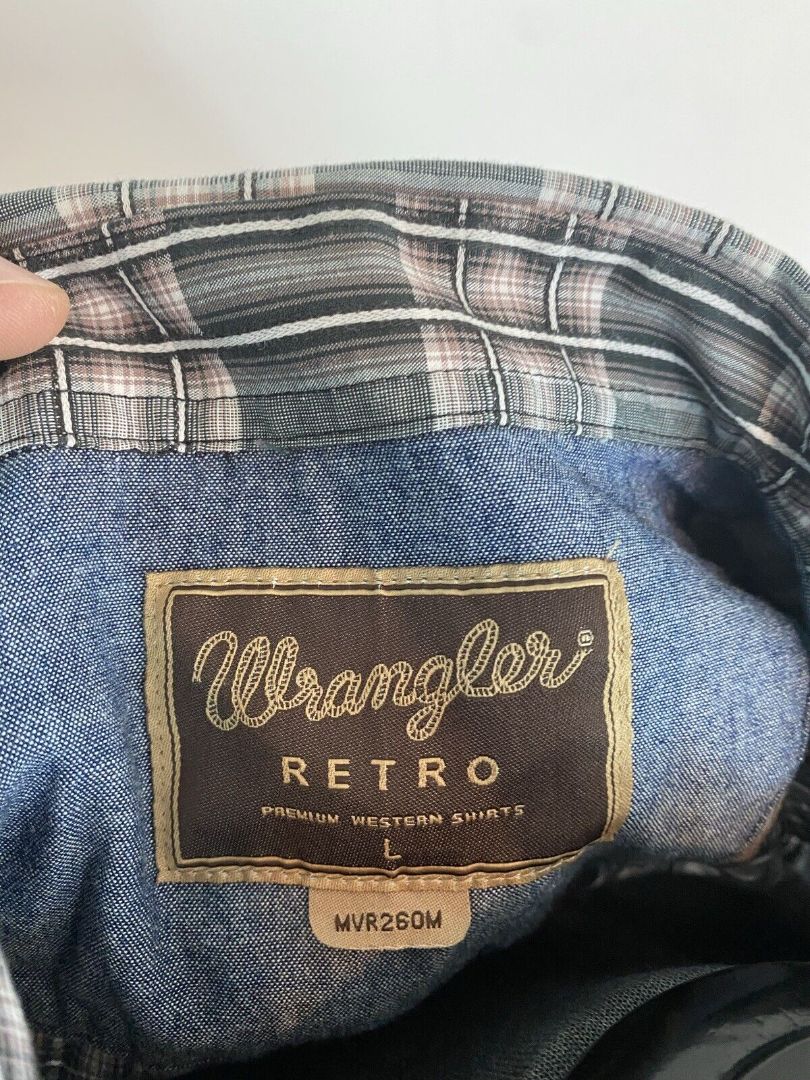 Large Wrangler Retro Men's Pearl Snap Plaid Shirt